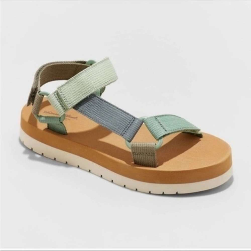 Universal Thread NWT Holden sandal size 10 green multi